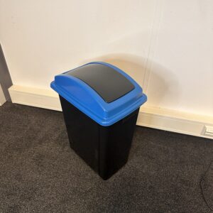Afvalbak van 70% gerecycled kunststof – 40 l